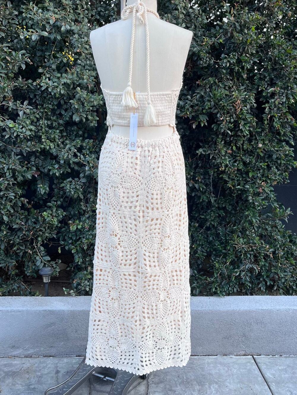 NEW House of Harlow 1960 Cream Beige Crochet Halter Maxi Dress Women Medium NWT - Picture 3 of 8